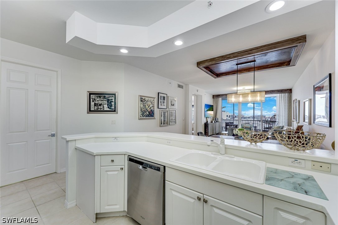 3 Bed Waterfront Home for Sale in Regatta, photo 7