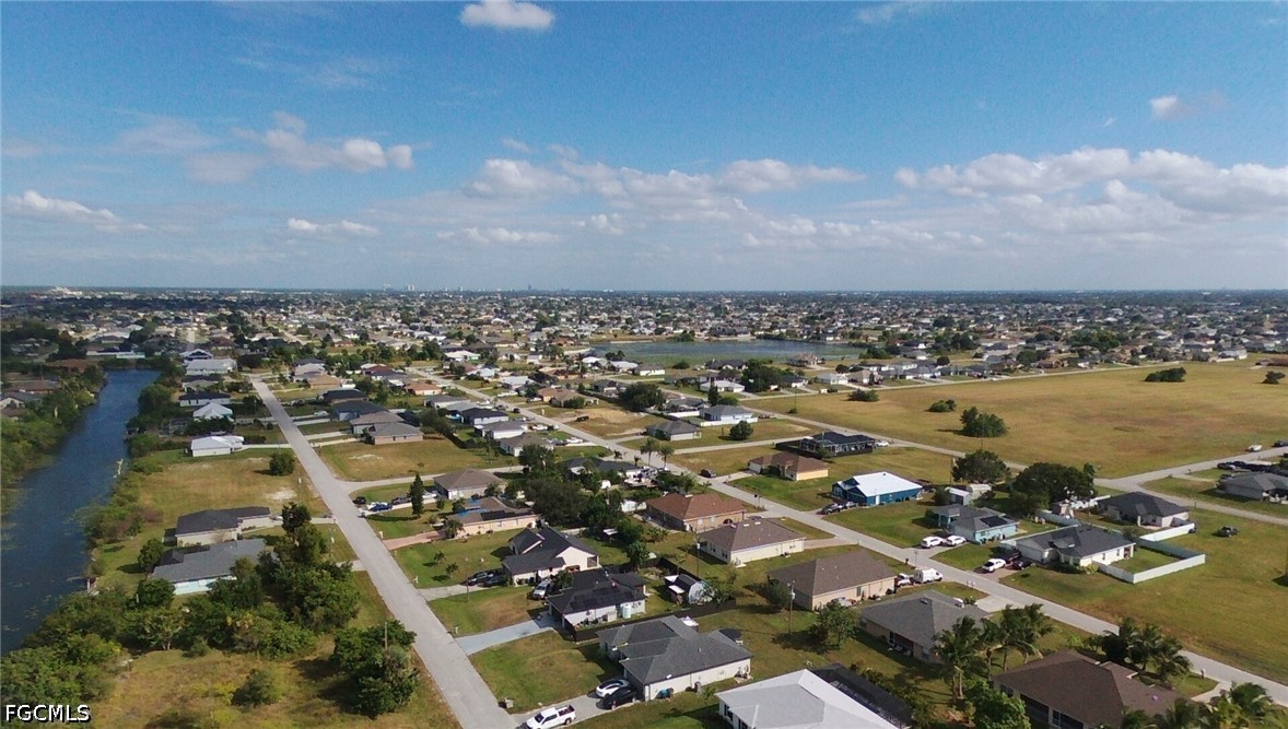 Waterfront Home for Sale in Cape Coral, photo 7