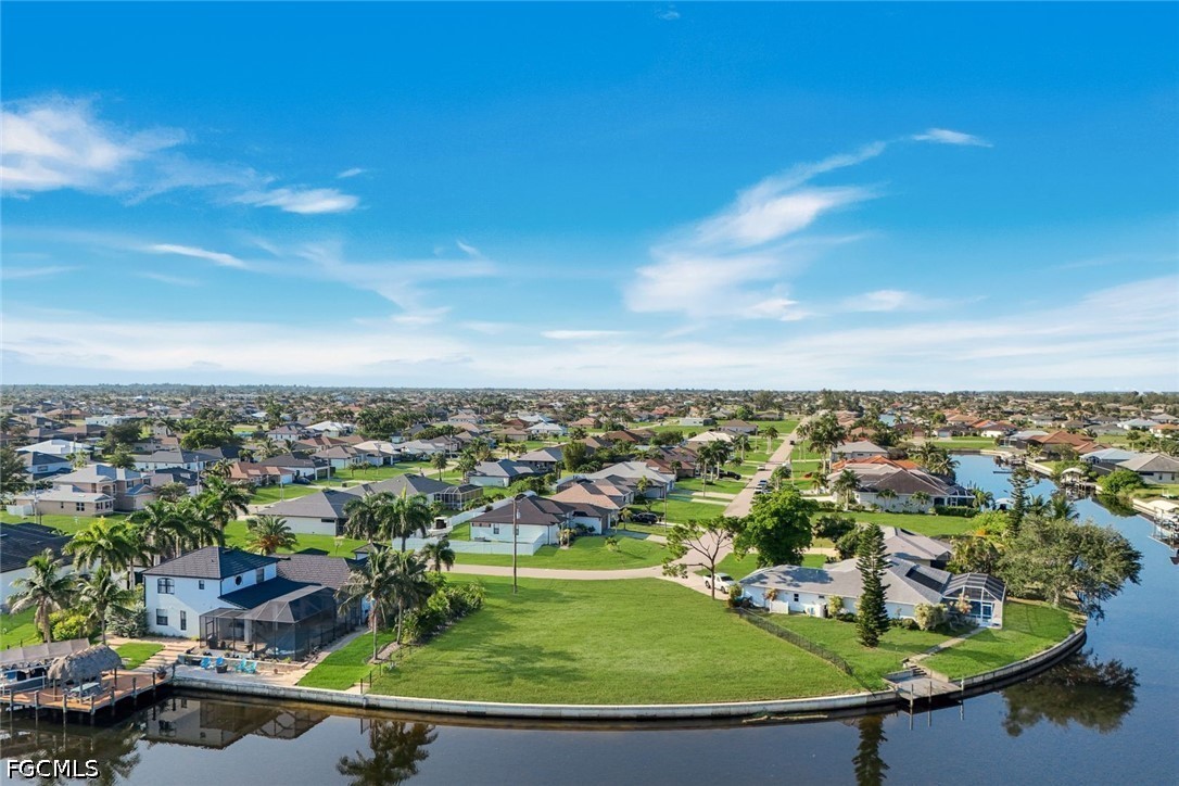 Waterfront Home for Sale in Cape Coral, photo 7
