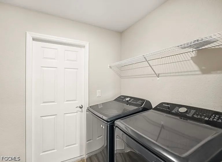 3 Bed SingleFamilyResidence for Sale in Riverview, photo 7