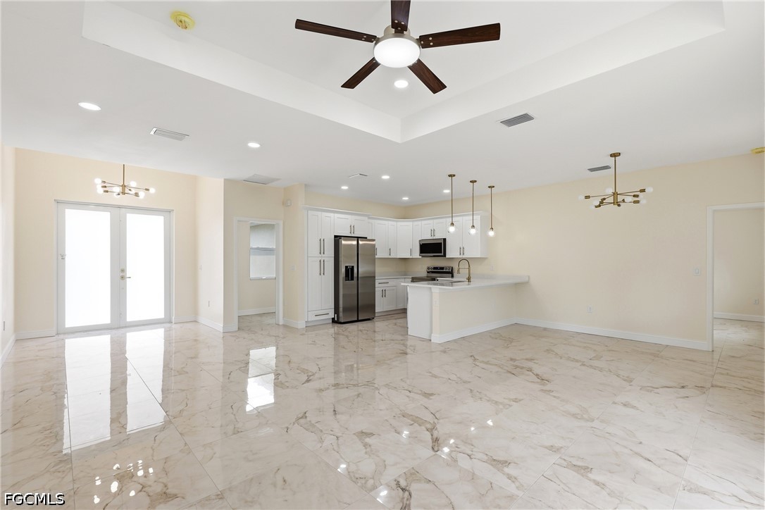 3 Bed SingleFamilyResidence for Sale in Lehigh Acres, photo 7