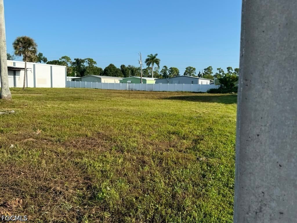 Retail for Sale in North Fort Myers, photo 7