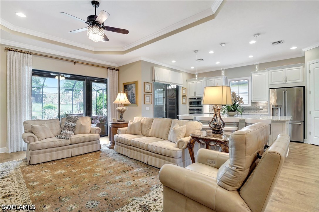 3 Bed Pool Home for Sale in Naples, photo 7