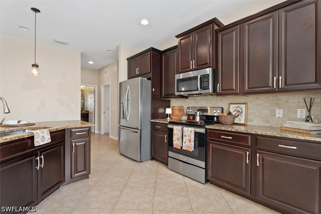 3 Bed Condominium for Sale in Fort Myers, photo 7