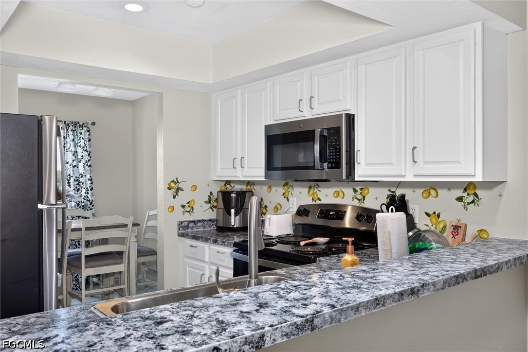 2 Bed Condominium for Sale in Lehigh Acres, photo 7