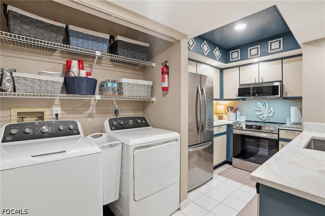 2 Bed Condominium for Sale in Fort Myers, photo 7