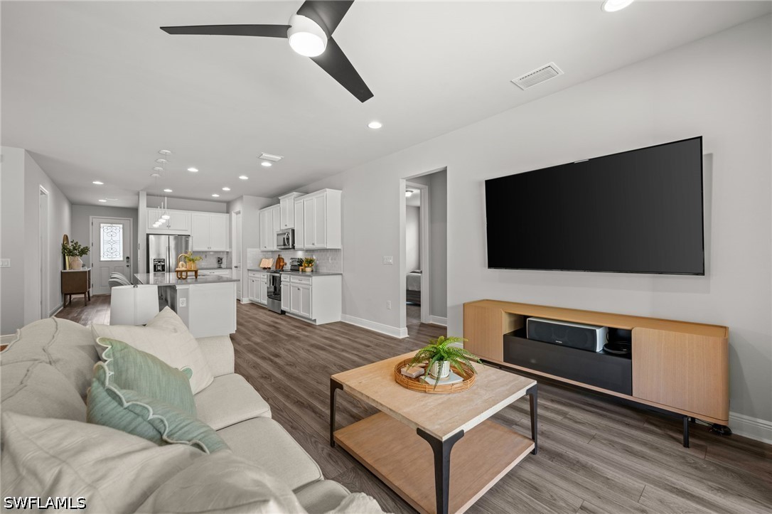 4 Bed SingleFamilyResidence for Sale in Naples, photo 7