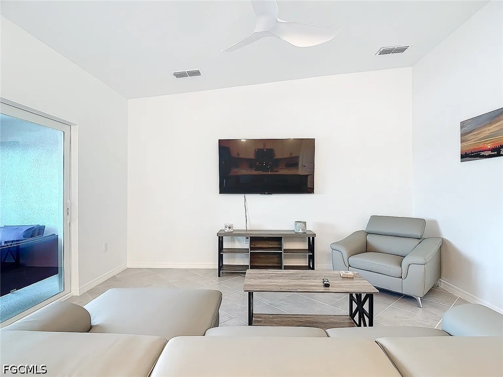 2 Bed Condominium for Sale in Babcock National, photo 7