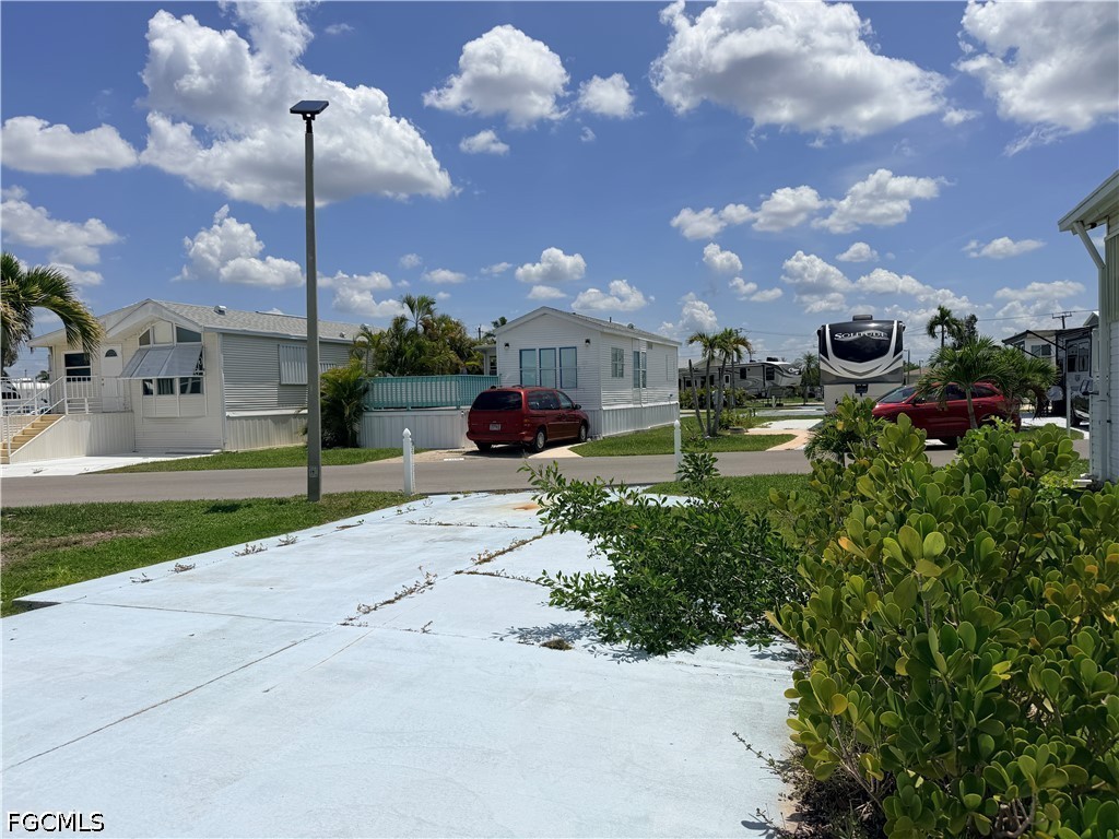 Residential for Sale in Palmetto Palms R V, photo 7
