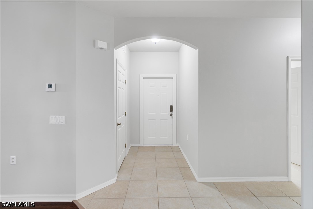 2 Bed Condominium for Sale in Naples, photo 7