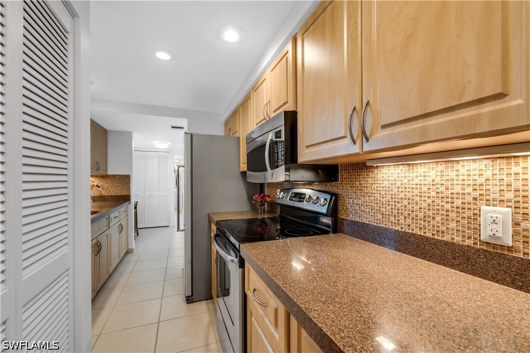 2 Bed Waterfront Home for Sale in Bayside Club, photo 7