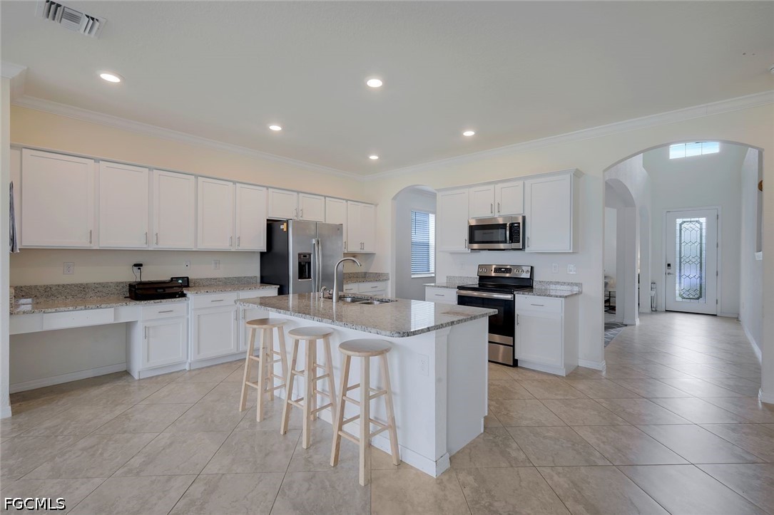 5 Bed SingleFamilyResidence for Sale in Castalina, photo 7