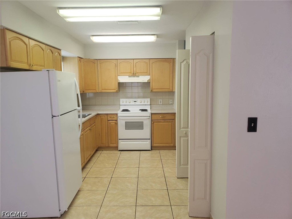 1 Bed Condominium for Sale in Cape Coral, photo 7
