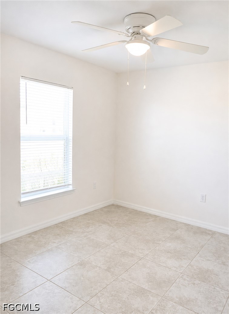 4 Bed Waterfront Home for Sale in Cape Coral, photo 7