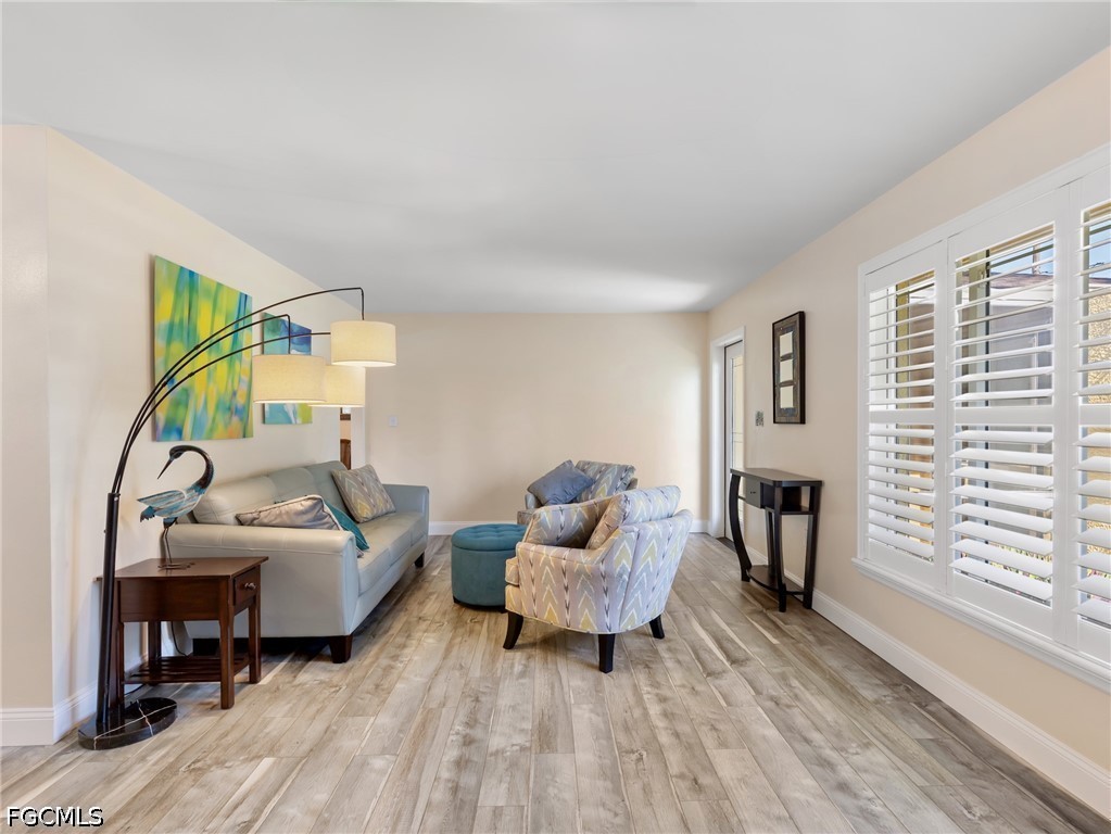 3 Bed Pool Home for Sale in Mcgregor Isles, photo 7