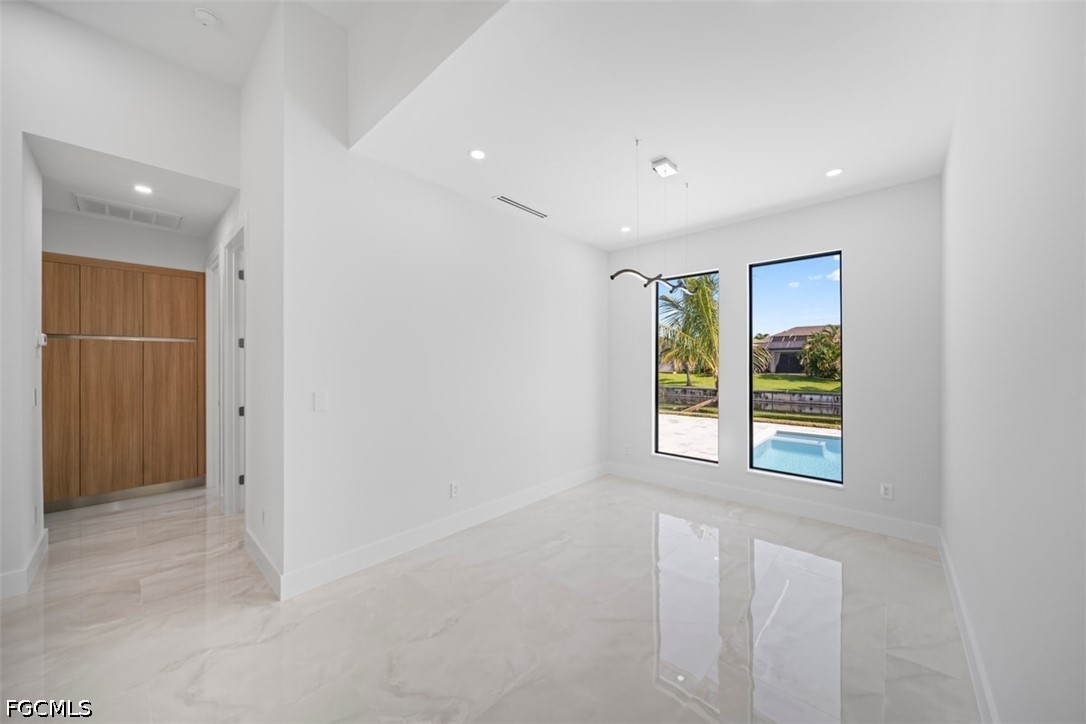3 Bed Pool Home for Sale in Cape Coral, photo 7