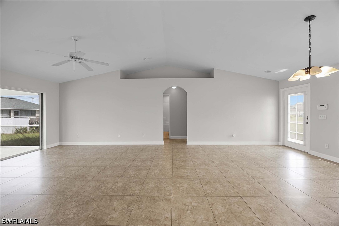 3 Bed SingleFamilyResidence for Sale in Cape Coral, photo 7