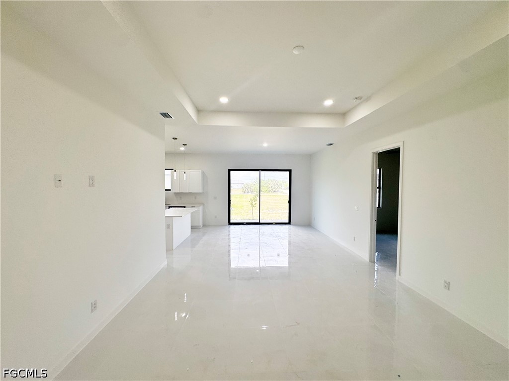 4 Bed SingleFamilyResidence for Sale in Cape Coral, photo 7