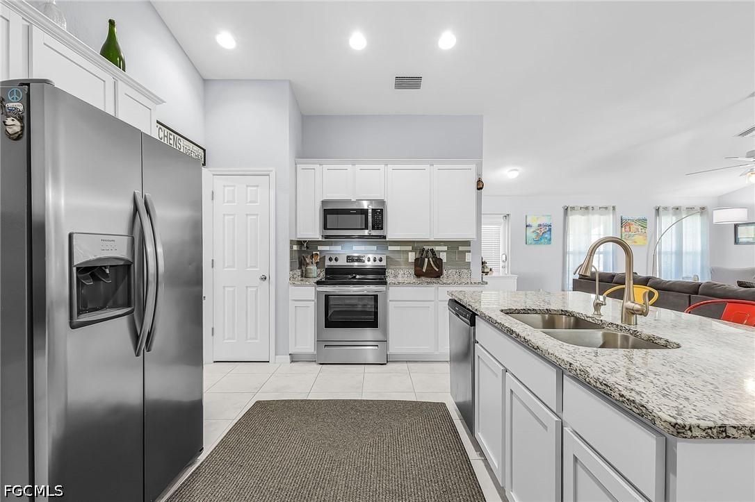 3 Bed Pool Home for Sale in Cape Coral, photo 7