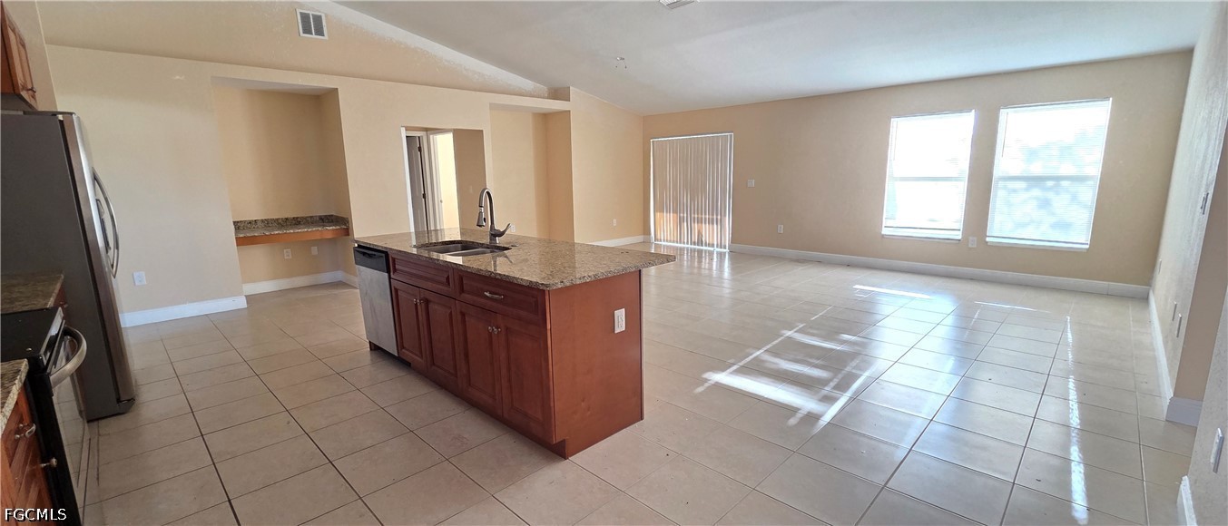 3 Bed SingleFamilyResidence for Sale in Cape Coral, photo 7