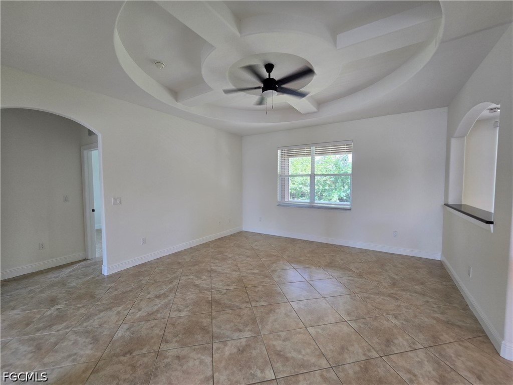 3 Bed SingleFamilyResidence for Sale in Lehigh Acres, photo 7