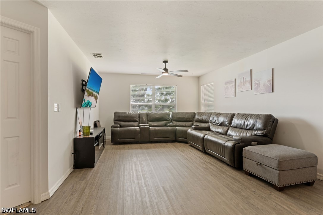 2 Bed Waterfront Home for Sale in Barrington, photo 7
