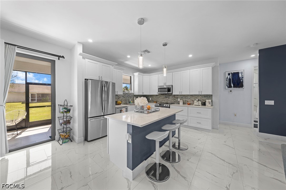 4 Bed SingleFamilyResidence for Sale in Lehigh Acres, photo 7
