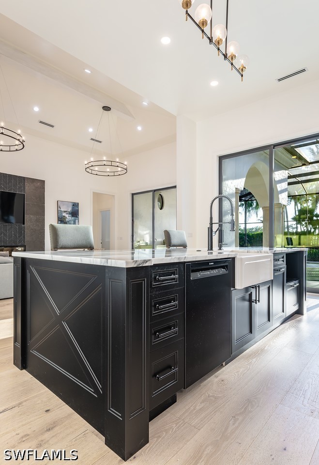 5 Bed Pool Home for Sale in Naples, photo 7