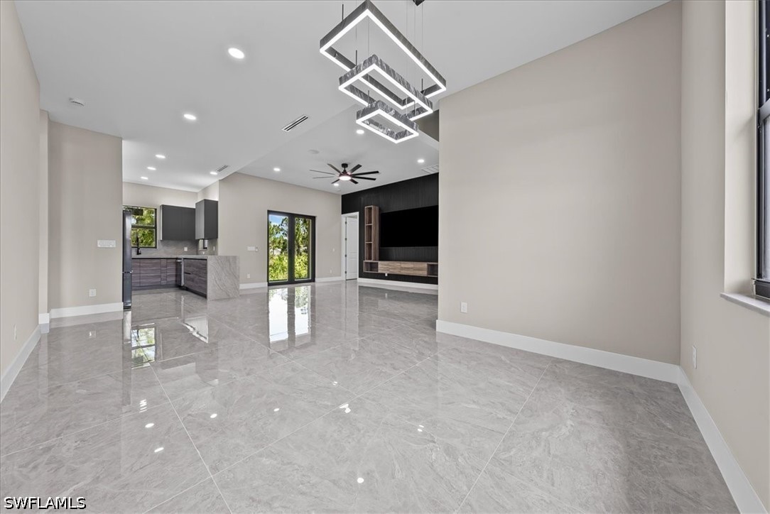 3 Bed SingleFamilyResidence for Sale in Lehigh Acres, photo 7