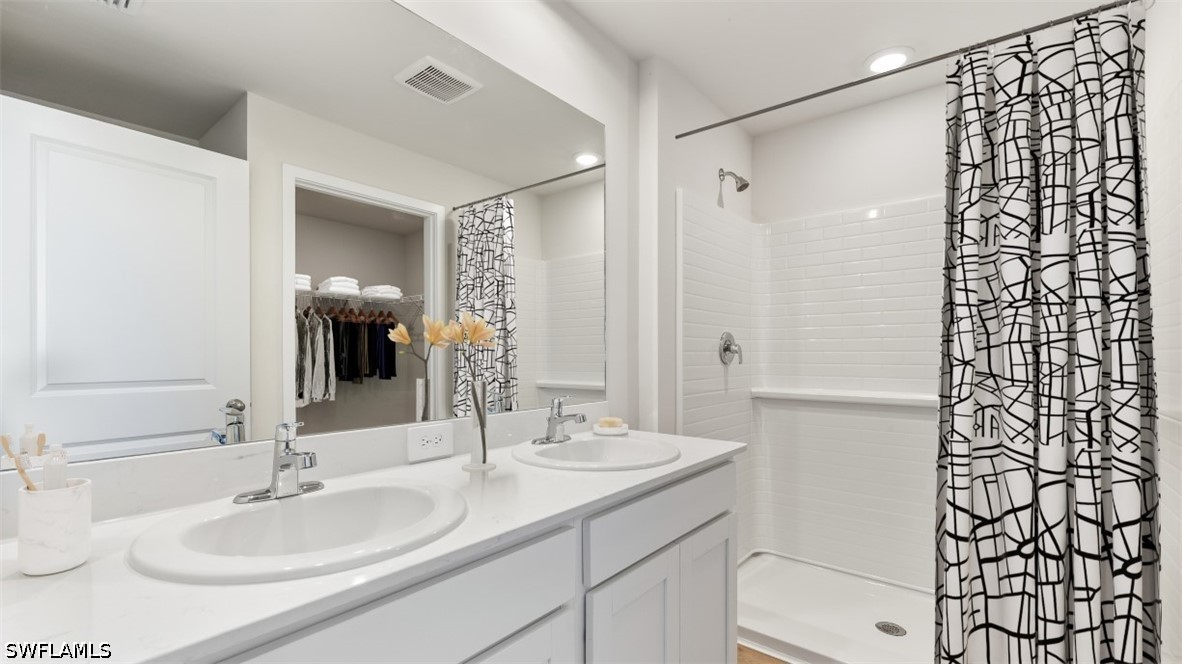 3 Bed Waterfront Home for Sale in Coral Bay, photo 7