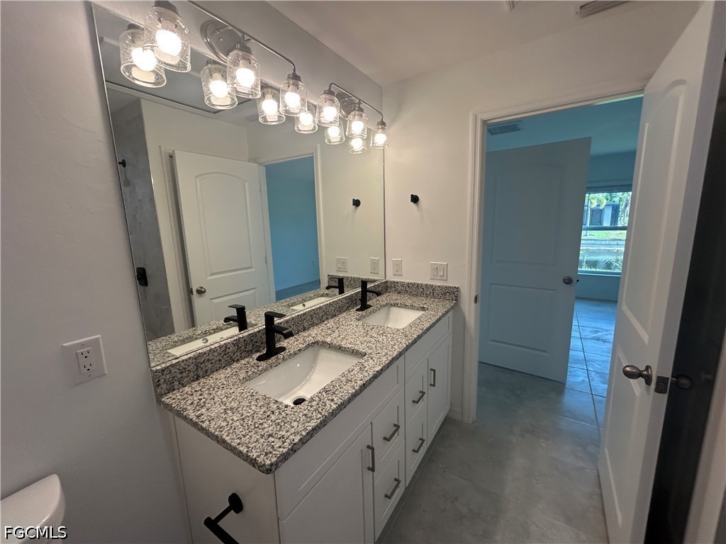 4 Bed Waterfront Home for Sale in Cape Coral, photo 7