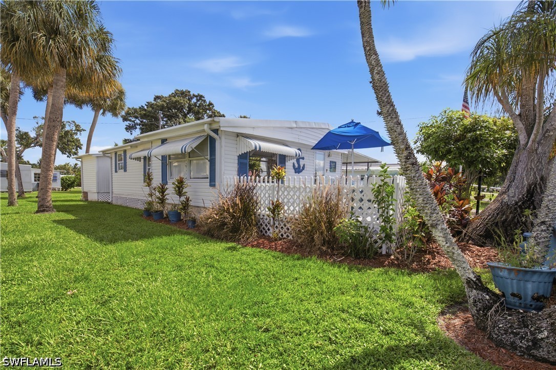 2 Bed ManufacturedHome for Sale in Naples, photo 7