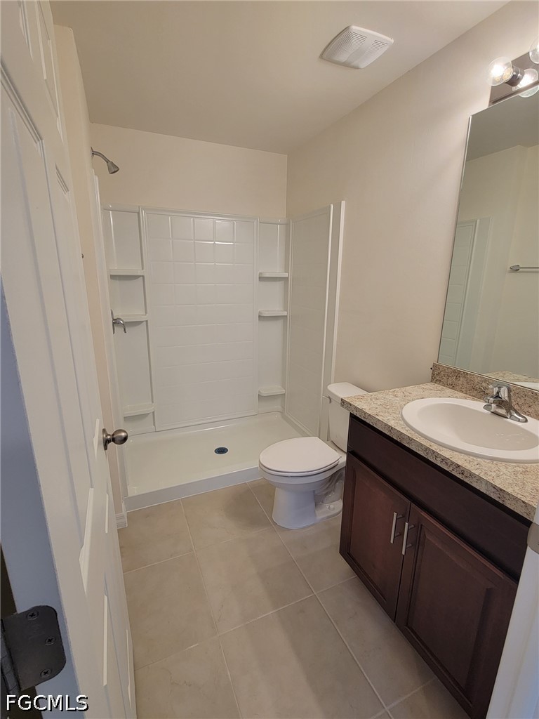 3 Bed SingleFamilyResidence for Sale in Lehigh Acres, photo 7
