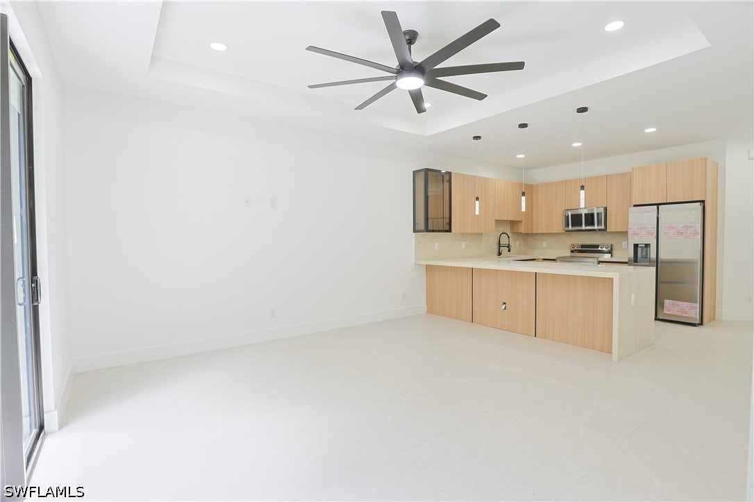 6 Bed Duplex for Sale in Lehigh Acres, photo 7