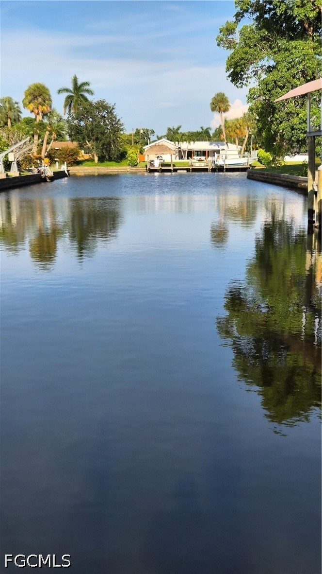 2 Bed Waterfront Home for Sale in Yacht Club, photo 7