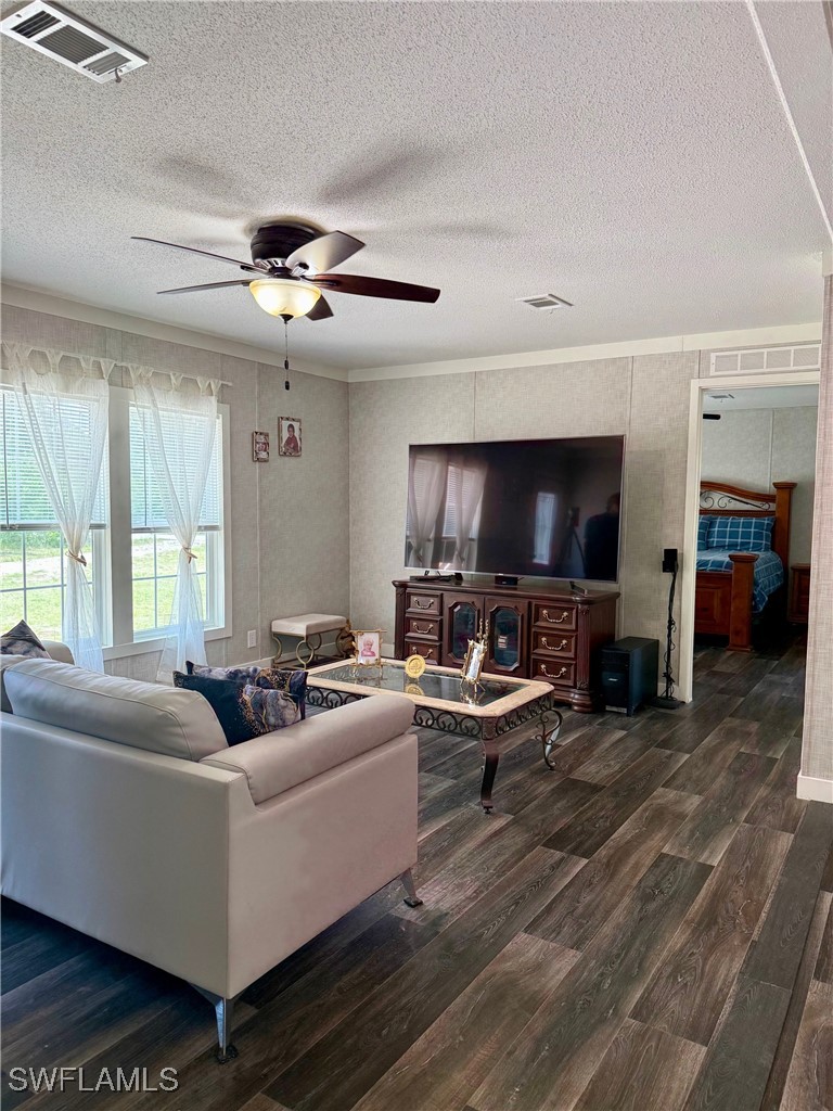 3 Bed ManufacturedHome for Sale in Clewiston, FL, $299,000 — photo 8