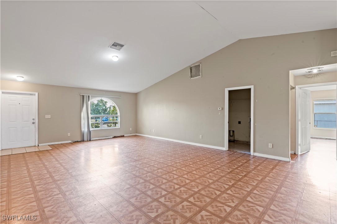 4 Bed SingleFamilyResidence for Sale in Lehigh Acres, FL — photo 8