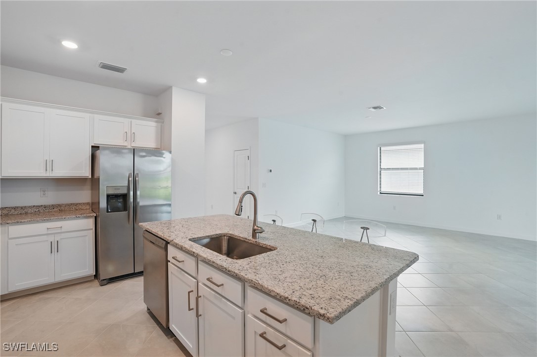 4 Bed Waterfront Home for Sale in Timber Creek, photo 8