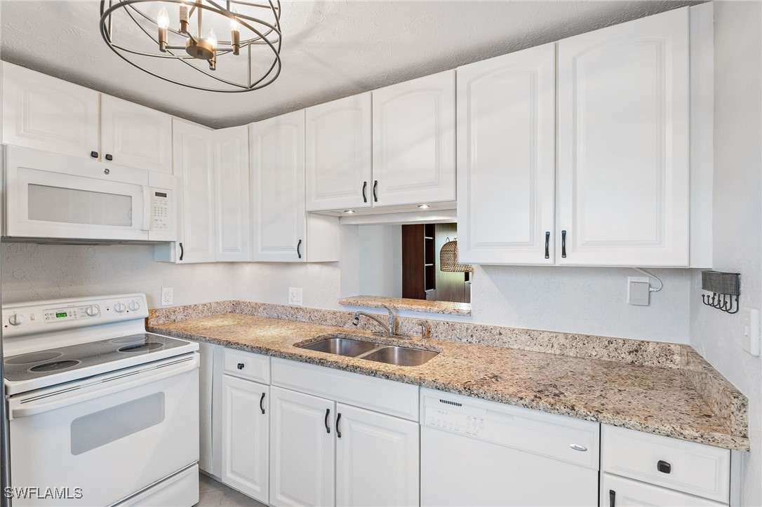 1 Bed Condominium for Sale in Seven Lakes, FL, $85,000 — photo 8