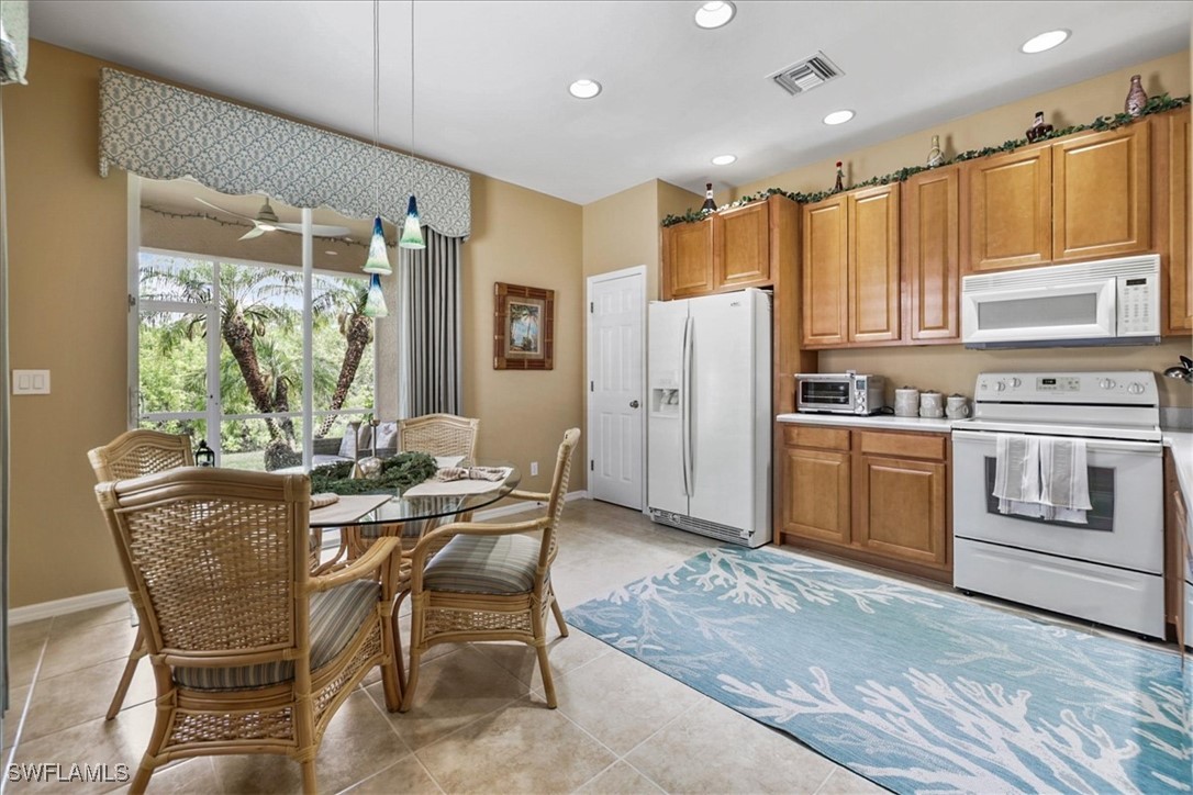 3 Bed SingleFamilyResidence for Sale in Not Applicable, FL — photo 8