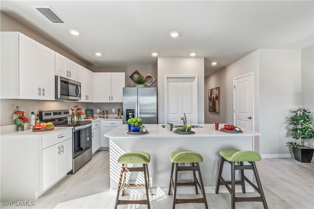 3 Bed Waterfront Home for Sale in Asher Park, photo 8