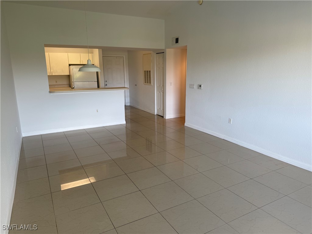 2 Bed Condominium for Sale in Naples, photo 8