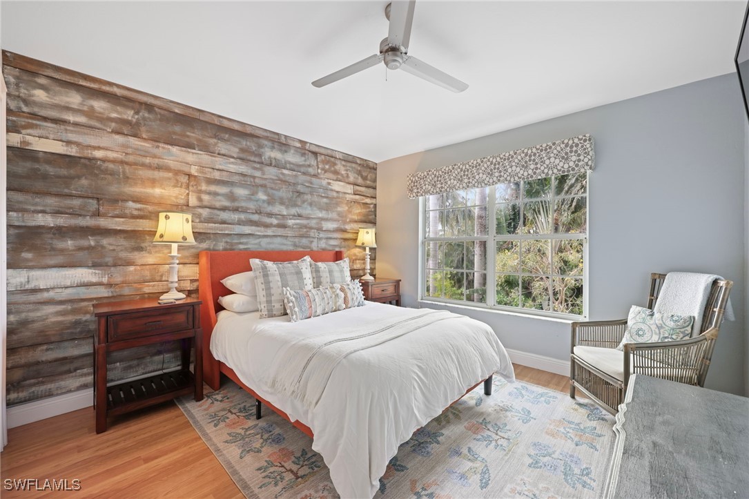 2 Bed SingleFamilyResidence for Sale in Naples, photo 8