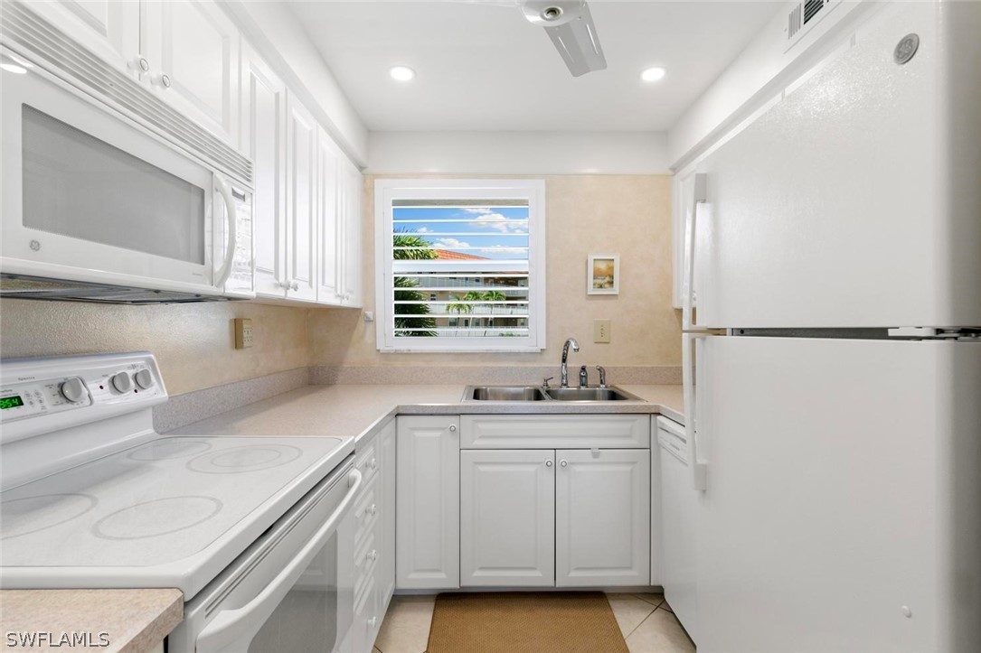 2 Bed Waterfront Home for Sale in Marco Island, FL, $425,000 — photo 8