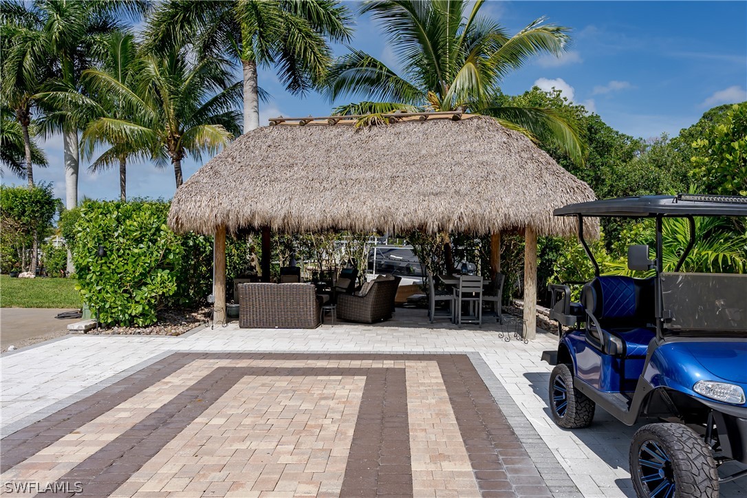 Waterfront Home for Sale in Naples, photo 8