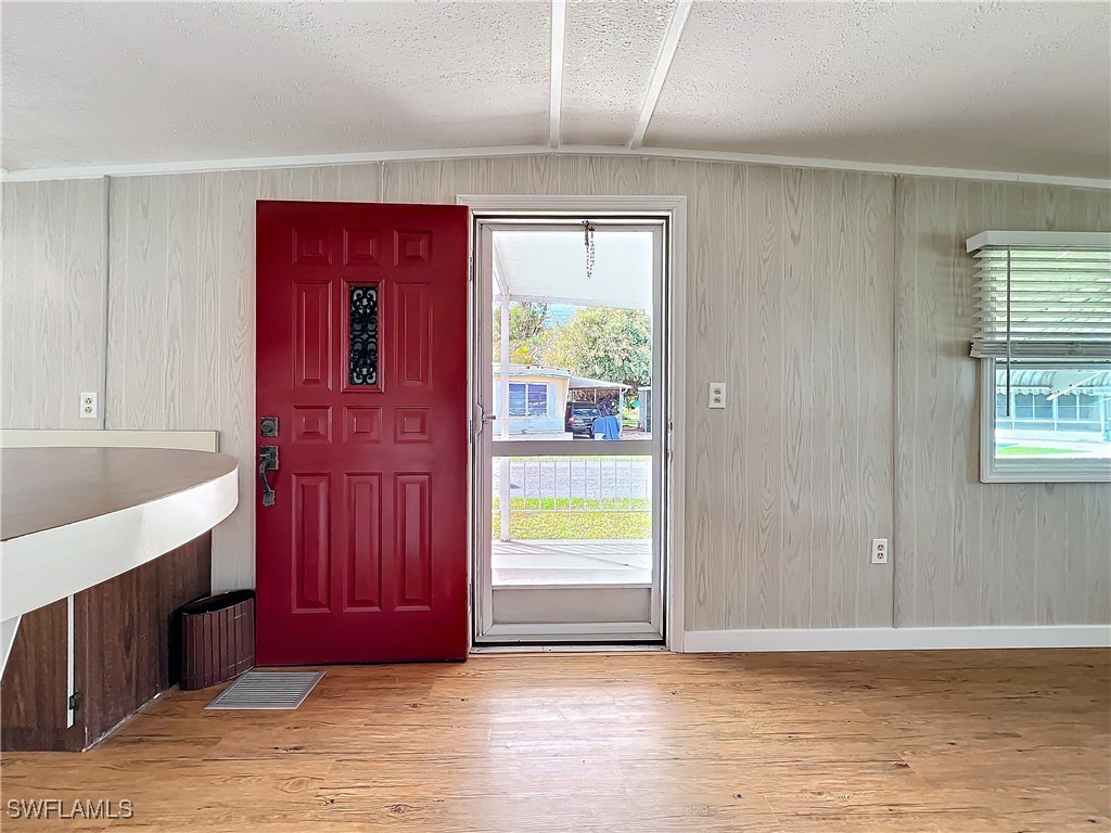 2 Bed ManufacturedHome for Sale in Mobile Manor, FL, $75,000 — photo 8