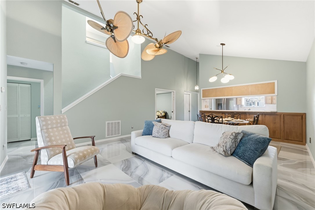 2 Bed Attached for Sale in Estero, photo 8