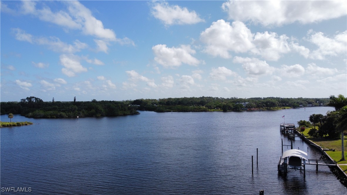 Waterfront Home for Sale in Waterway Shores, photo 8
