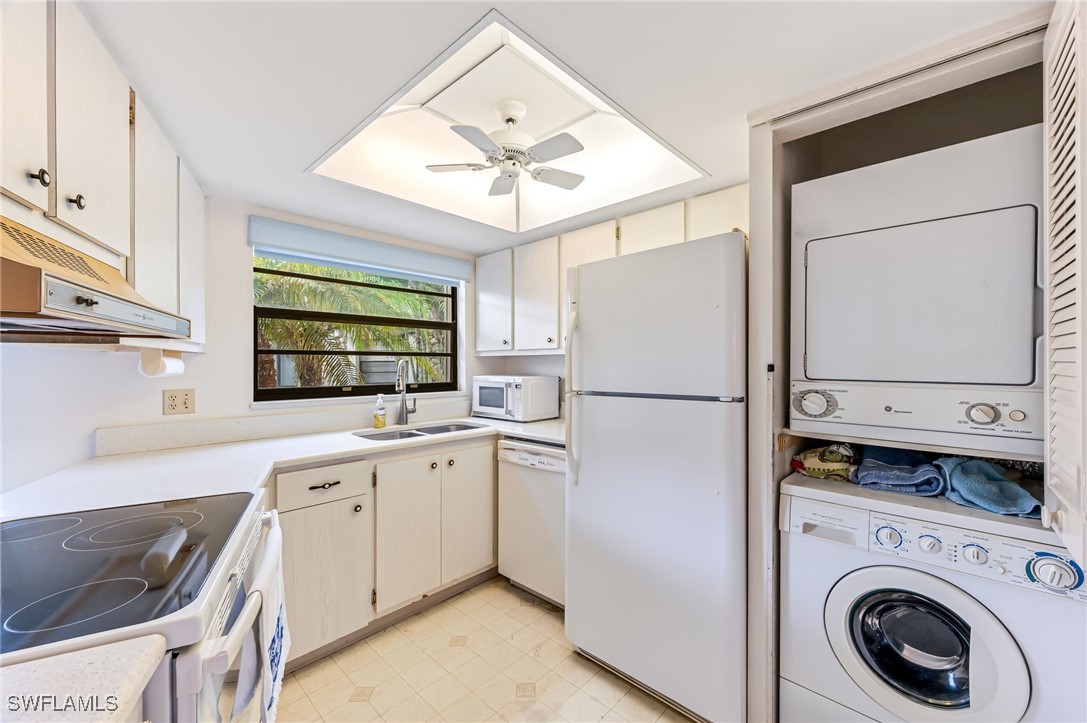 2 Bed Waterfront Home for Sale in Palm Isle, photo 8