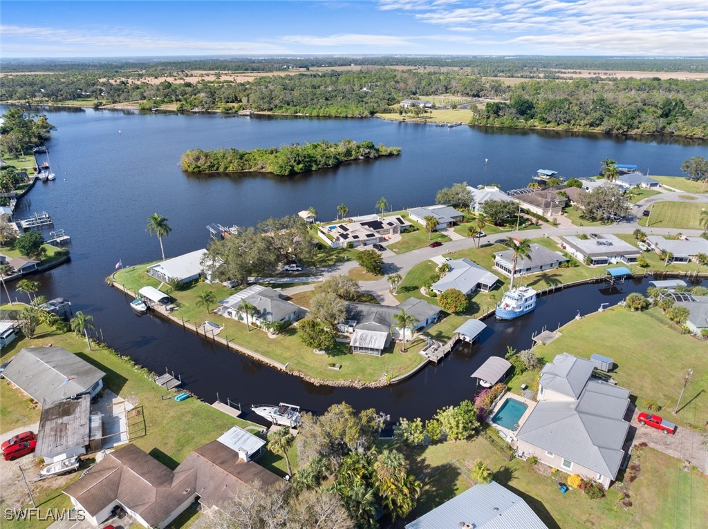 3 Bed Waterfront Home for Sale in Fort Myers, FL, $575,000 — photo 8